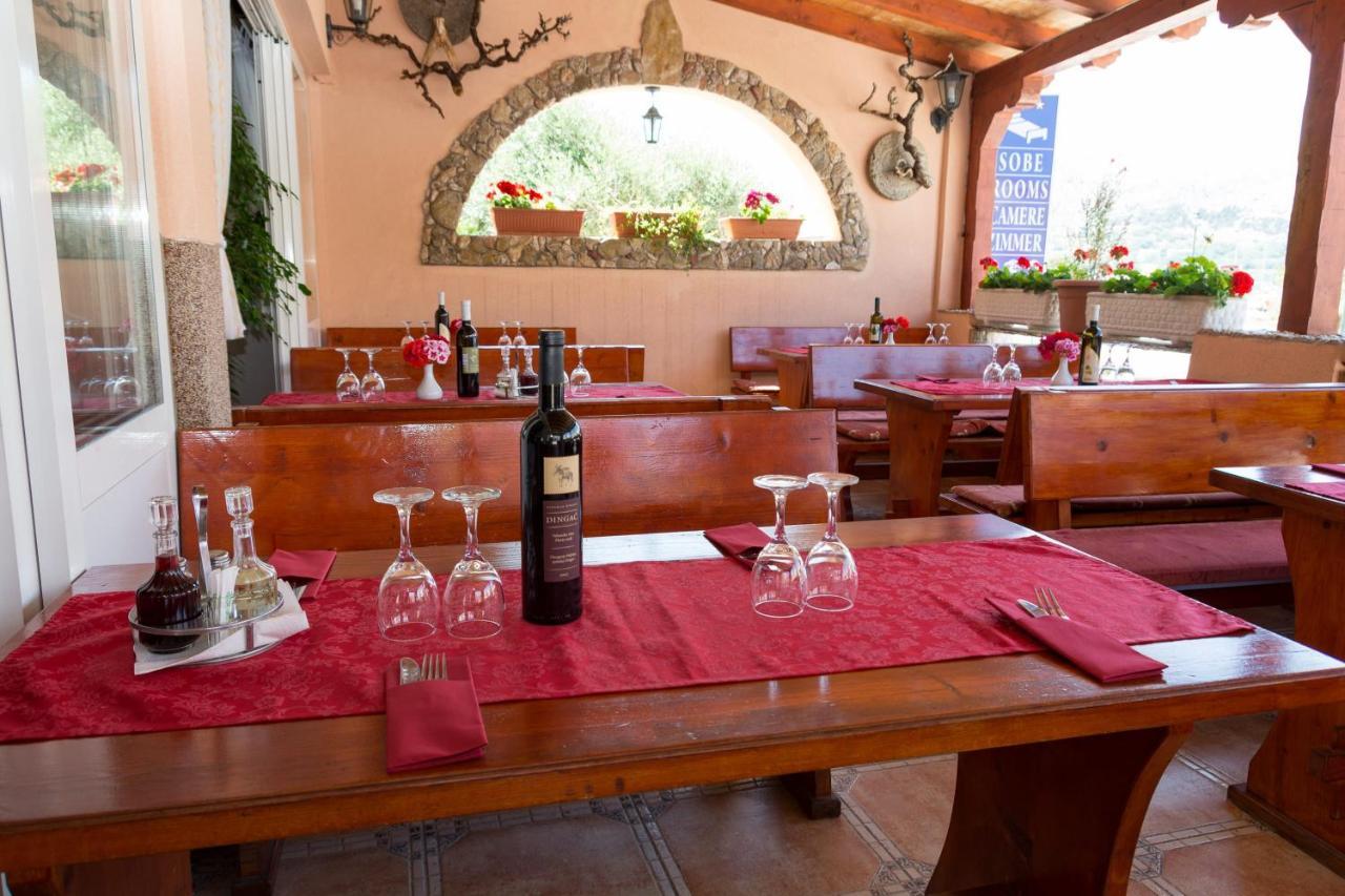 Bed And Breakfast Taverna Miskovic Pag Town Zewnętrze zdjęcie