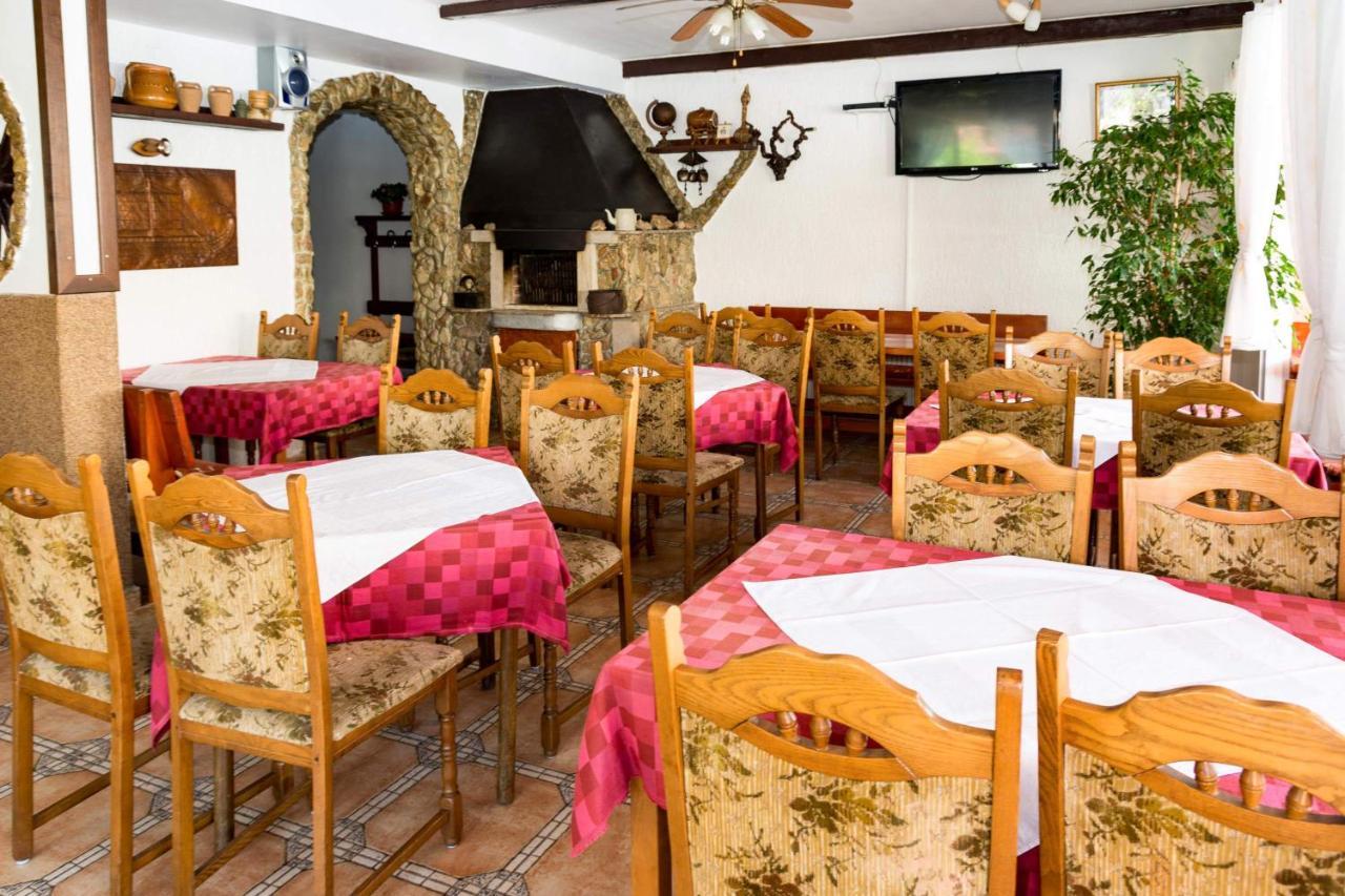 Bed And Breakfast Taverna Miskovic Pag Town Zewnętrze zdjęcie